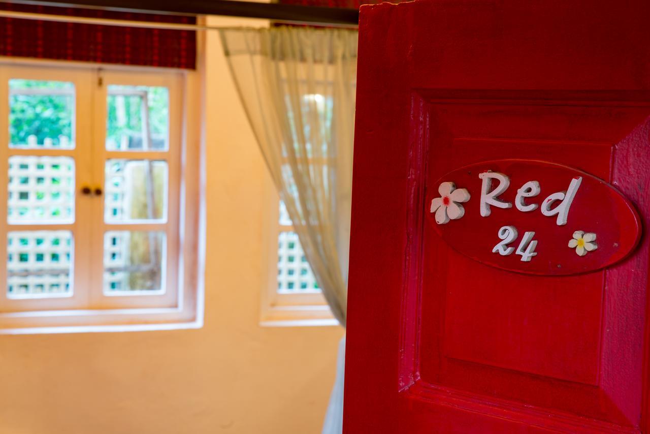 Waters Boutique Hotel By Spectrum Holiday GOA Exteriör bild