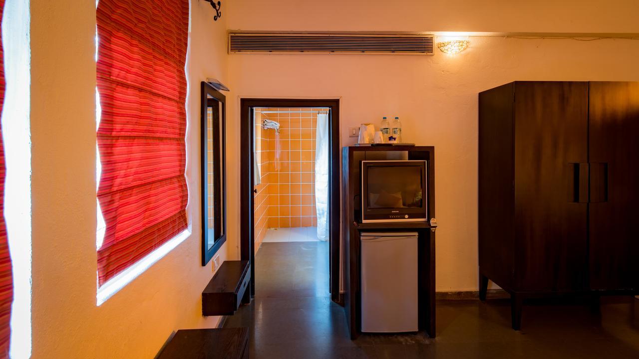 Waters Boutique Hotel By Spectrum Holiday GOA Exteriör bild